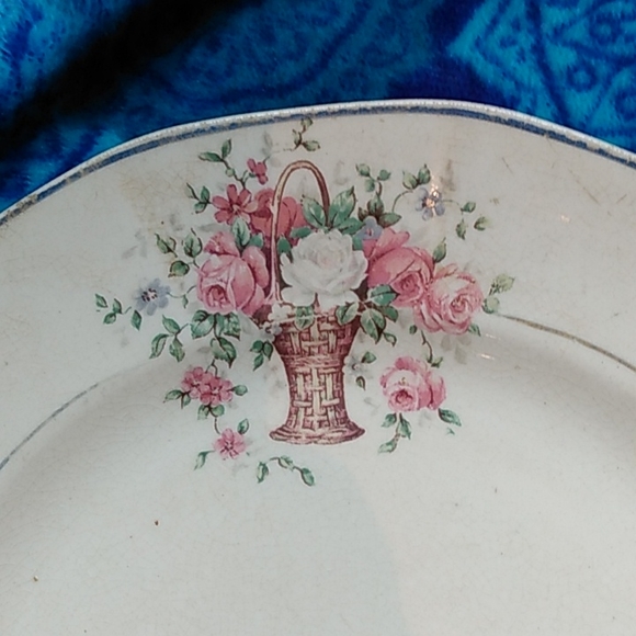 Martha Washington plates - Picture 2 of 5